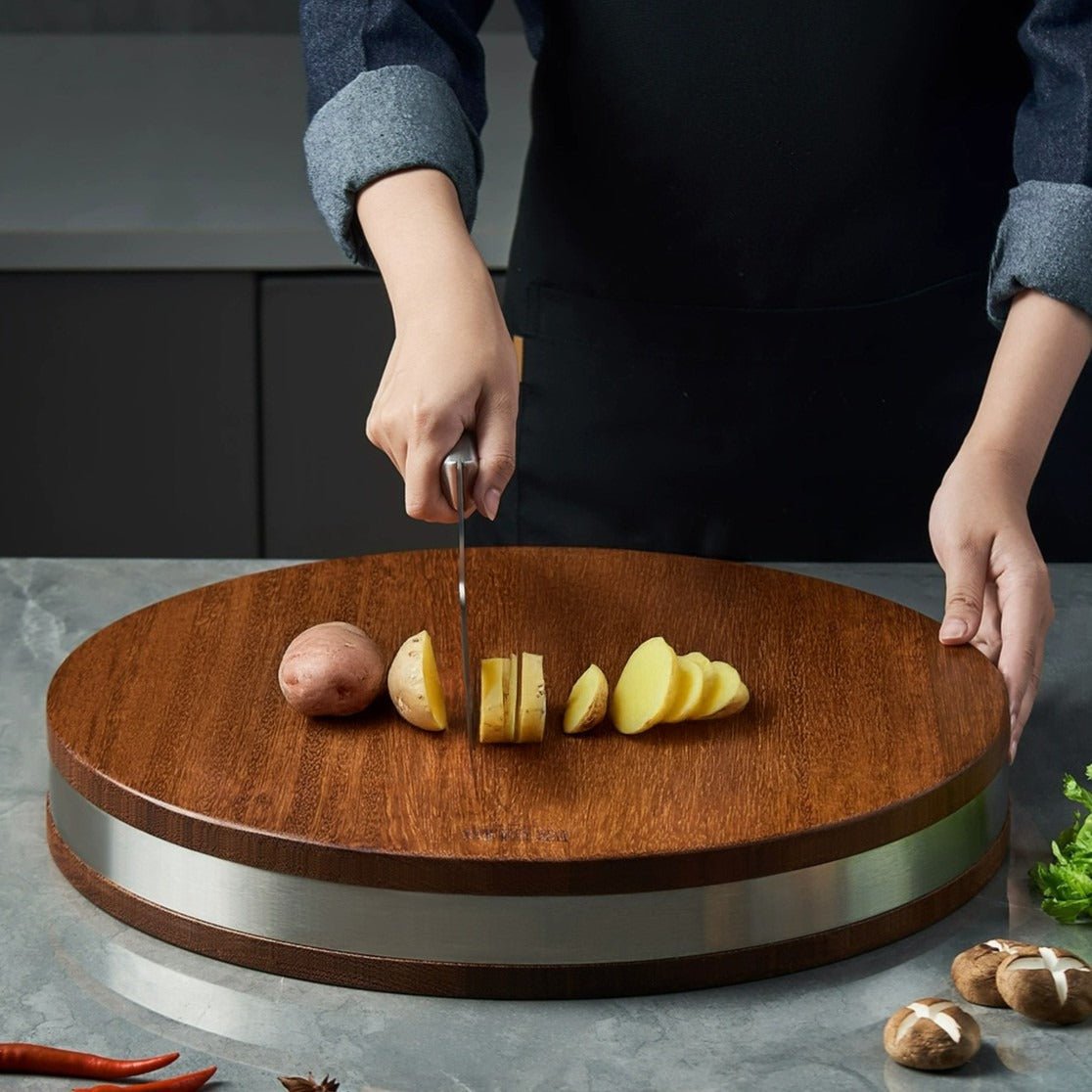 Blackwood Signature Cutting Board